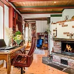 3 Bedroom Awesome In * Skjoldastraumen