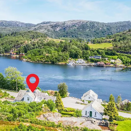 Holiday home Awesome In With Kitchen Skjoldastraumen