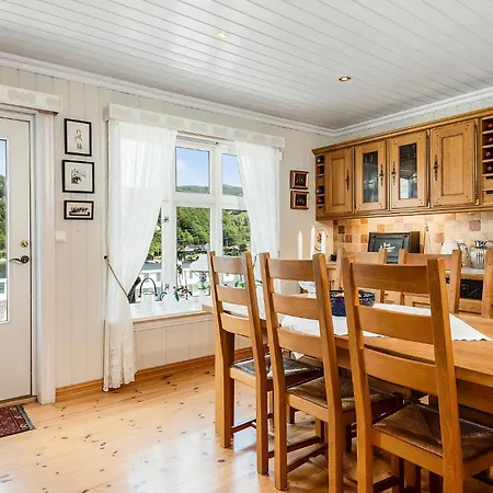 بيت للعطل 3 Bedroom Awesome In